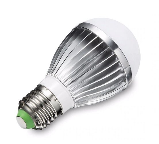 LED žárovka CARSPA BL-D-5WW 5W 12V E27 600Lm 6500K studená bílá