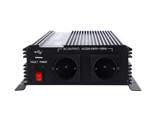 Měnič napětí Carspa CAR1.6KUR-242 - Z VÝSTAVY, 24V/230V+USB 1600W, modifikovaná sinus