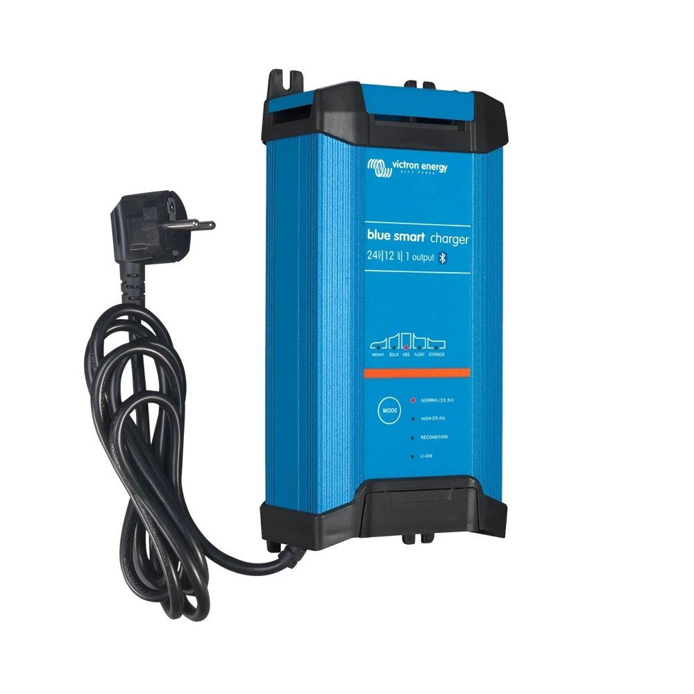 Victron Energy Chytrá nabíječka baterií BlueSmart 24V/12A (1) IP22